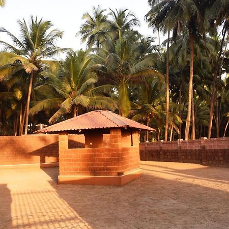 Regenta Resort Mango Village Guhagar Kudān Eksteriør billede