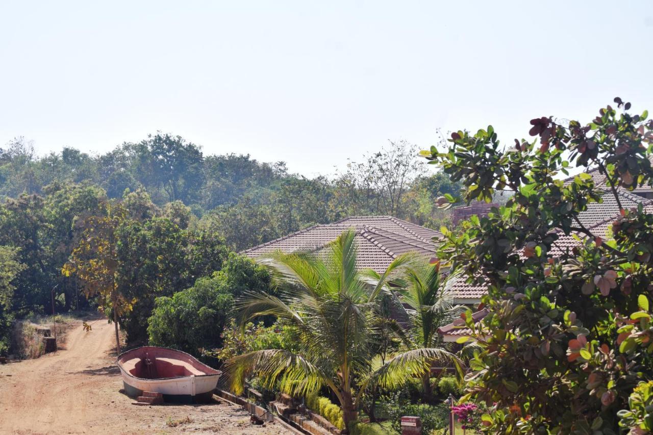 Regenta Resort Mango Village Guhagar Kudān Eksteriør billede