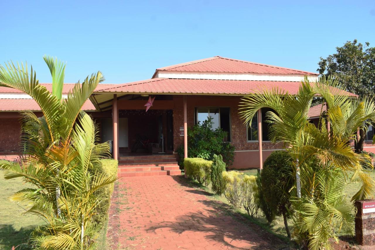 Regenta Resort Mango Village Guhagar Kudān Eksteriør billede