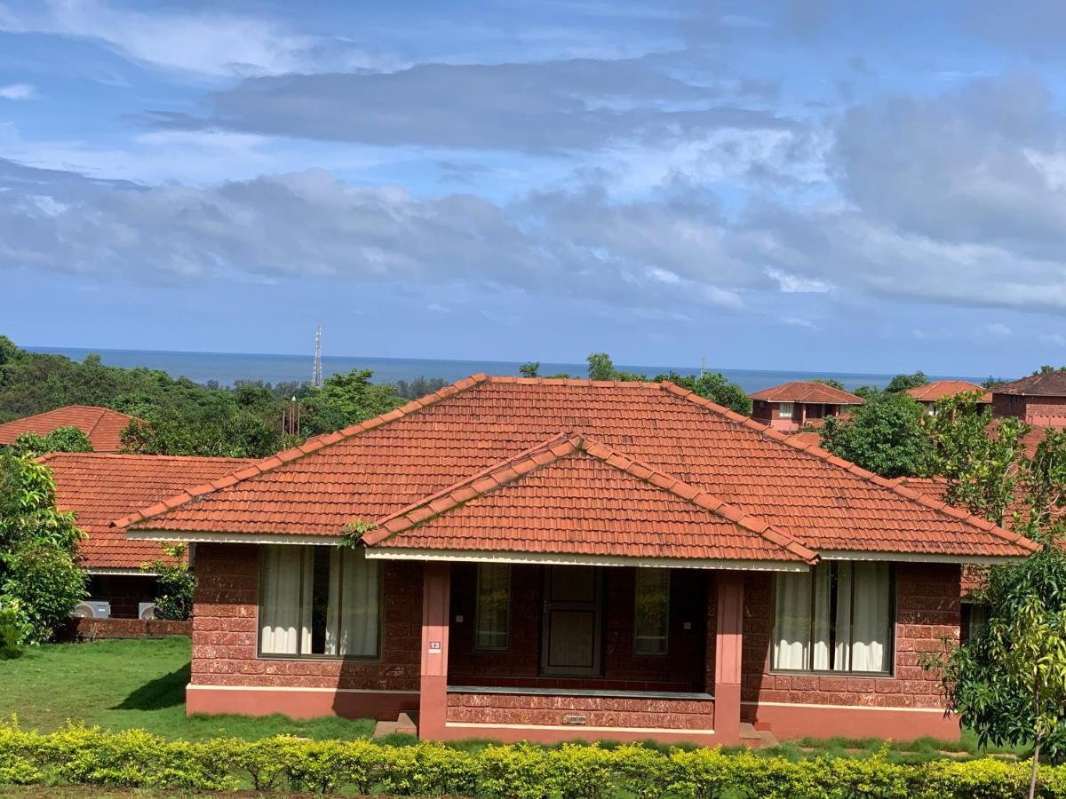 Regenta Resort Mango Village Guhagar Kudān Eksteriør billede