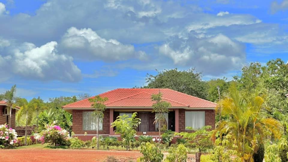 Regenta Resort Mango Village Guhagar Kudān Eksteriør billede